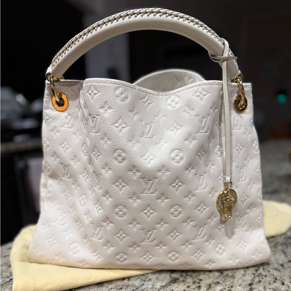 Louis Vuitton Artsy Empreinte MM EUC